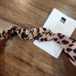 هدبند زنانه برند سیکس مدل پلنگی گره ای SIX 019426