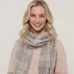 شال پشمی زمستانی زنانه بسیار شیک برند آی ام تحت لیسانس آلمان I am 036966