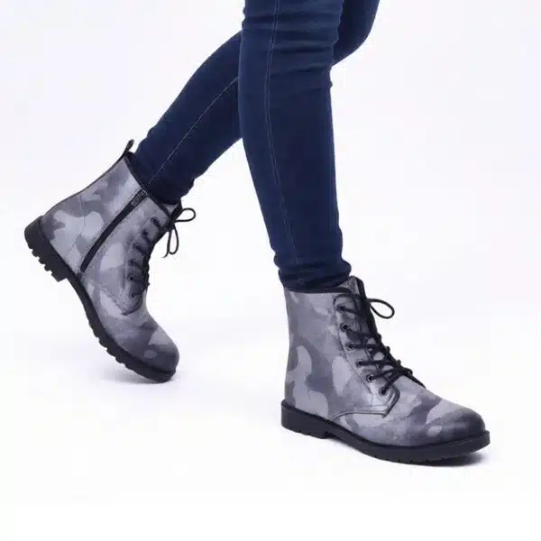 نیم بوت زنانه مخمل شیک برند تحت لیسانس هلند Merkandi Velvet Camouflage