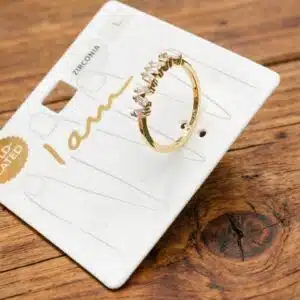 انگشتر نگین زیرکنیا جواهری آبکاری طلا لوکس (Gold Plated)  برند آی ام تحت لیسانس آلمان 105637 I AM