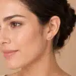 گوشواره نقره میخی ظریف نگین صورتی برند اصل آی ام تحت لیسانس آلمان 041748 I AM